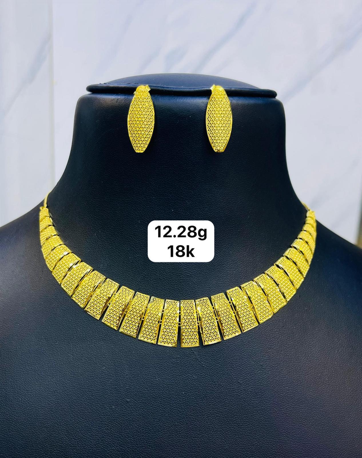 Cleopatra Collar Set — 18k textured collar with marquise studs · 12.28g